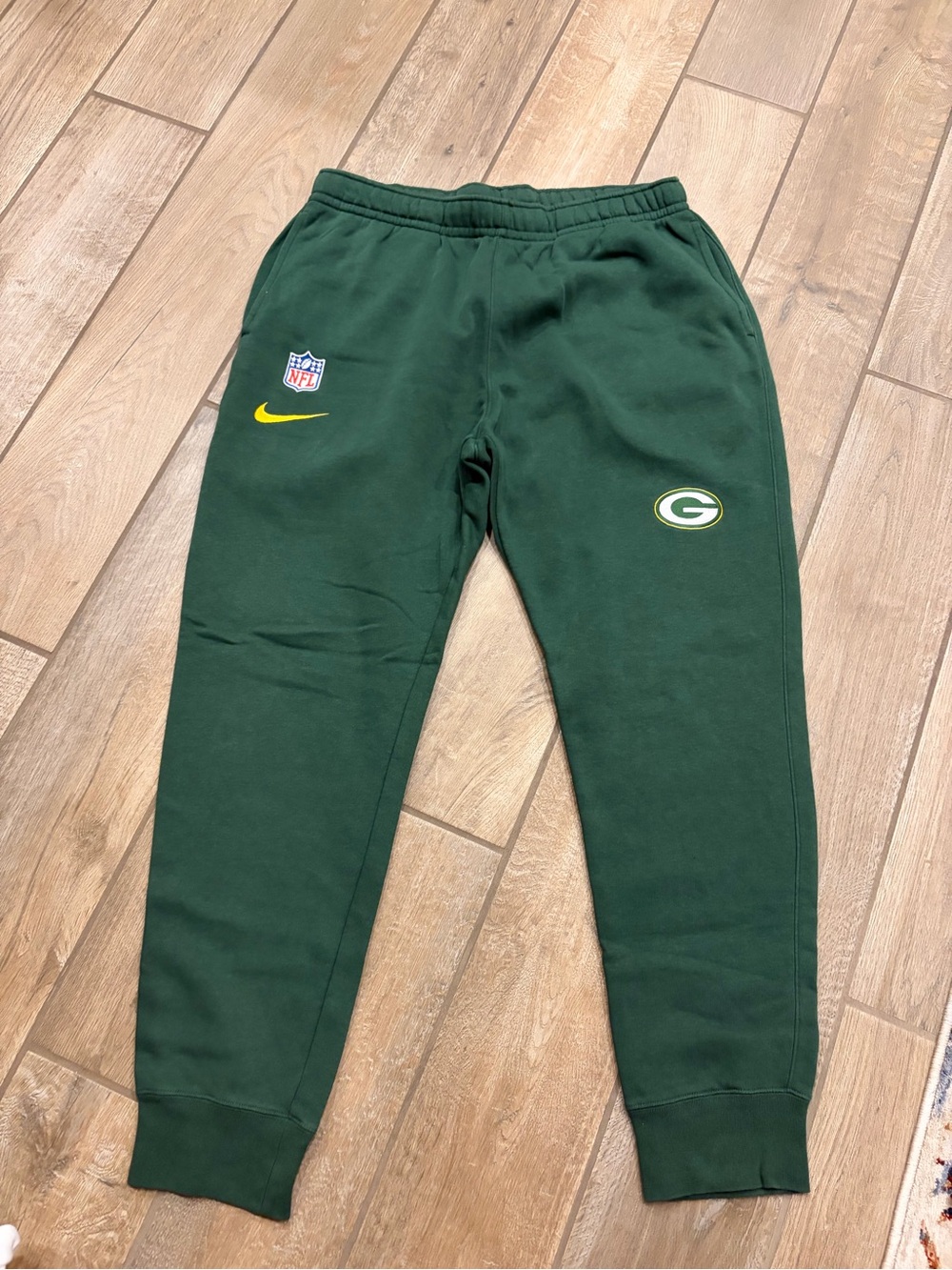 Nike NFL Green Bay packers size Large Jogger Pants
